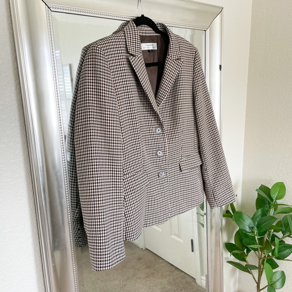 Tahari ASL Blazer - Picture 3 of 10